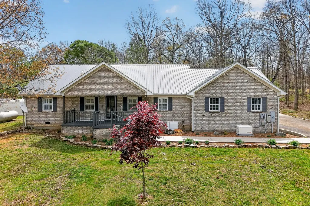 152 Black Mountain Road, E Dunlap TN 37327