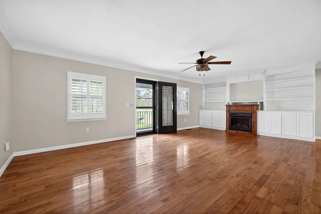 152 Black Mountain Road, E Dunlap TN 37327