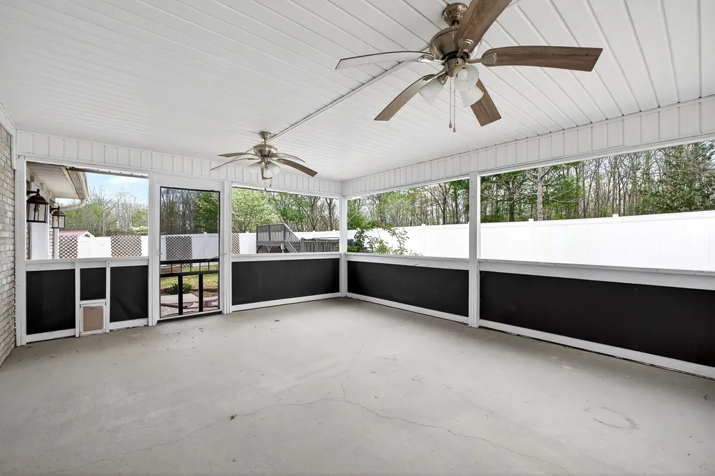 152 Black Mountain Road, E Dunlap TN 37327