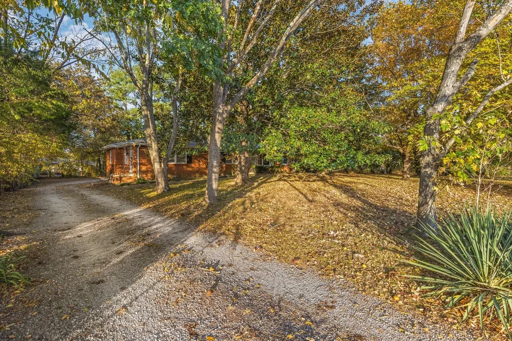 7480 Highway 70, S Nashville TN 37221