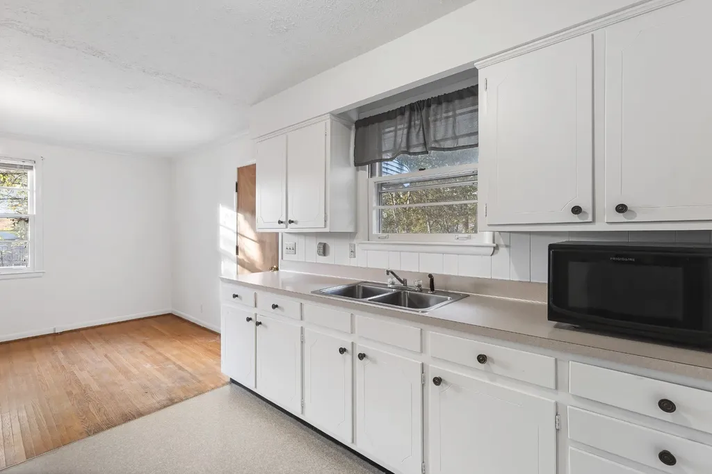 7480 Highway 70, S Nashville TN 37221
