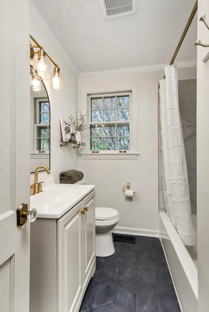80 Jonell Drive Nashville TN 37210