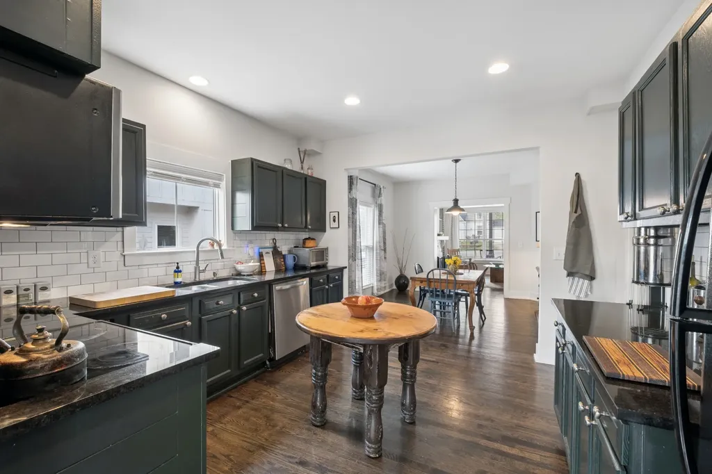 1202 Kirkland Avenue Nashville TN 37216