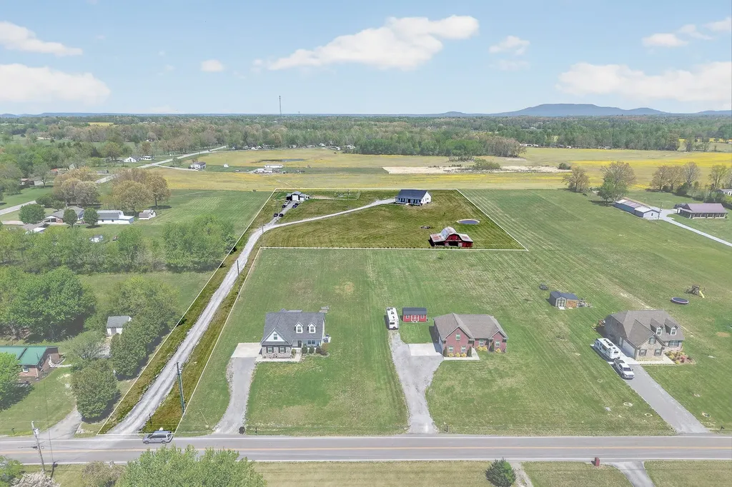 168 Smokie Lane Woodbury TN 37190