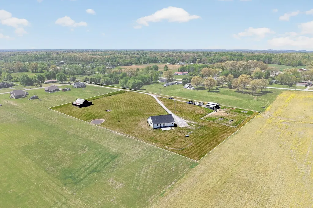 168 Smokie Lane Woodbury TN 37190