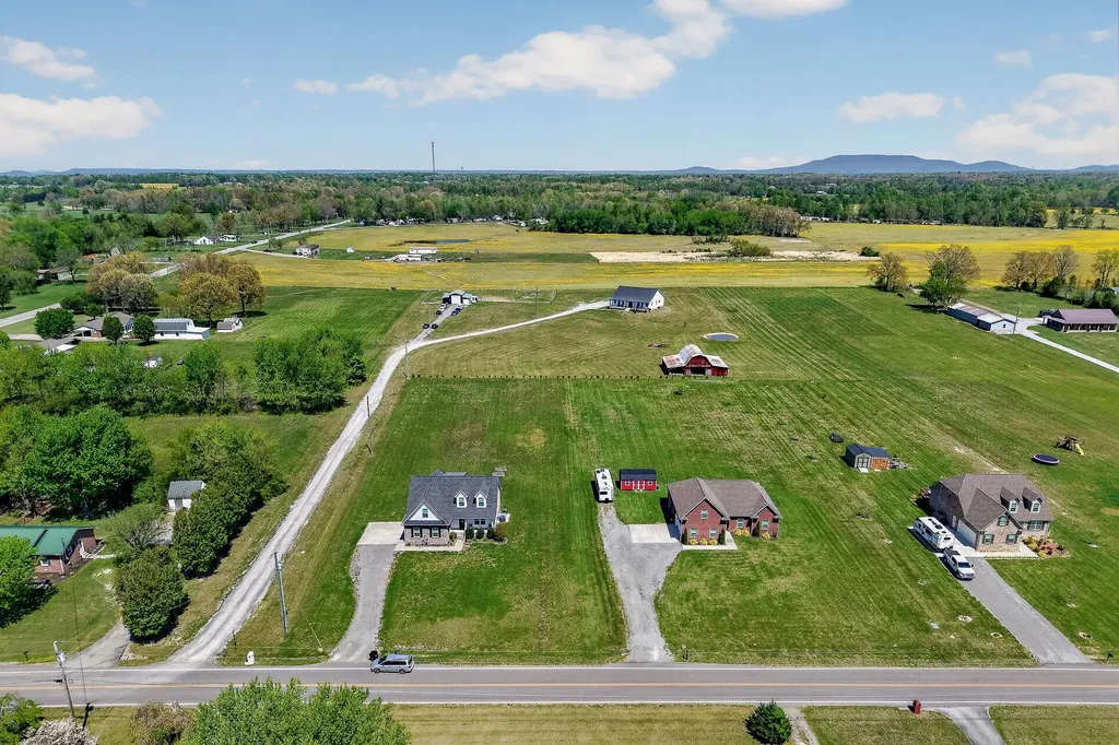 168 Smokie Lane Woodbury TN 37190