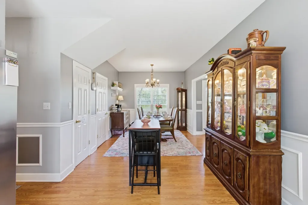 435 Long St, W Mc Ewen TN 37101