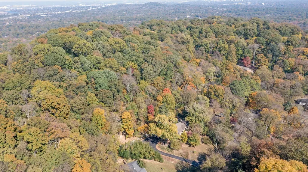 433 Grayson Drive Nashville TN 37205