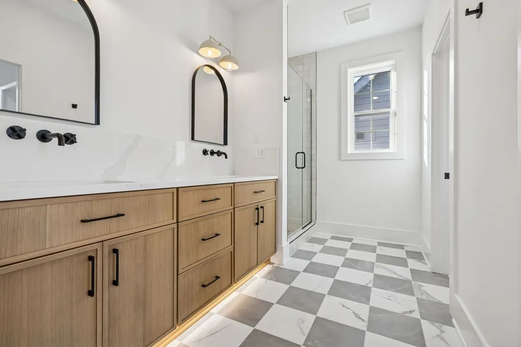 904 Douglas Avenue Nashville TN 37206