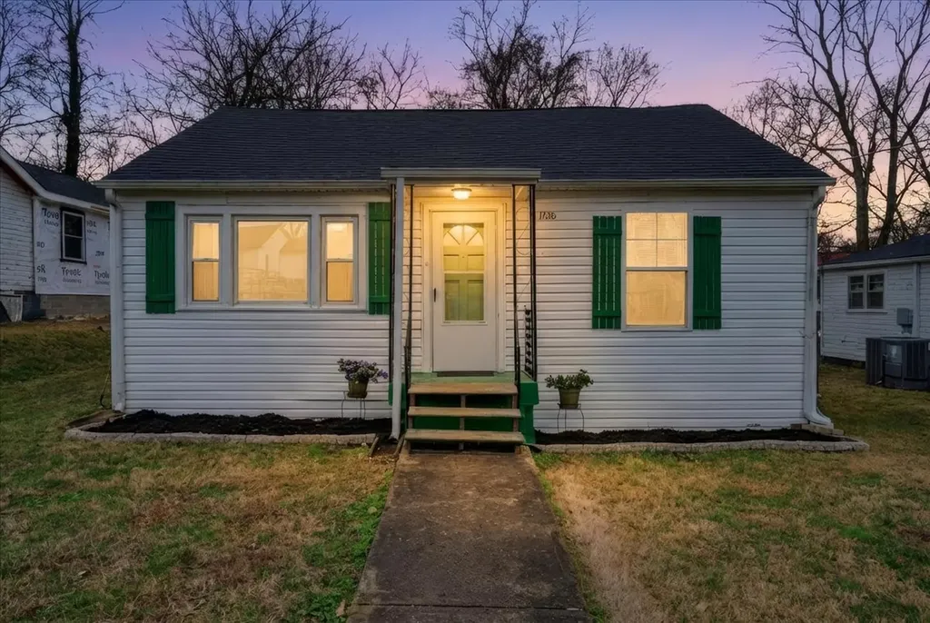 1226 Cedar Street Clarksville TN 37040