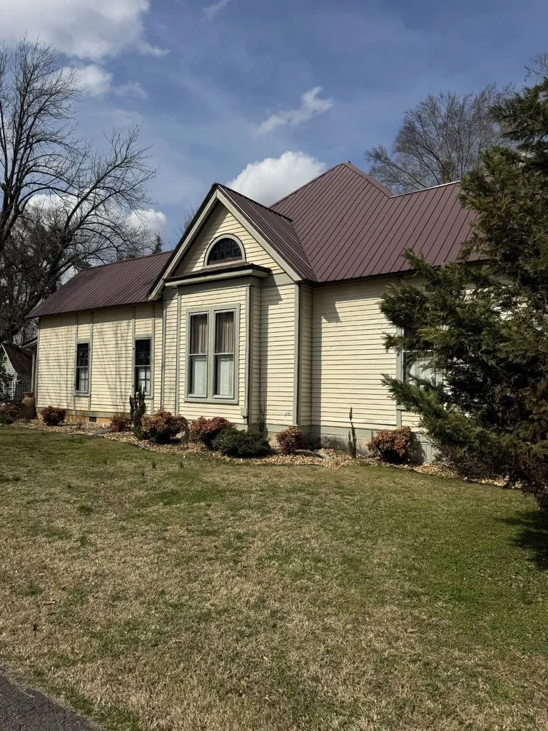 118 S Greenwood Street Lebanon TN 37087