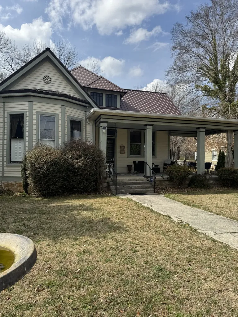 118 S Greenwood Street Lebanon TN 37087