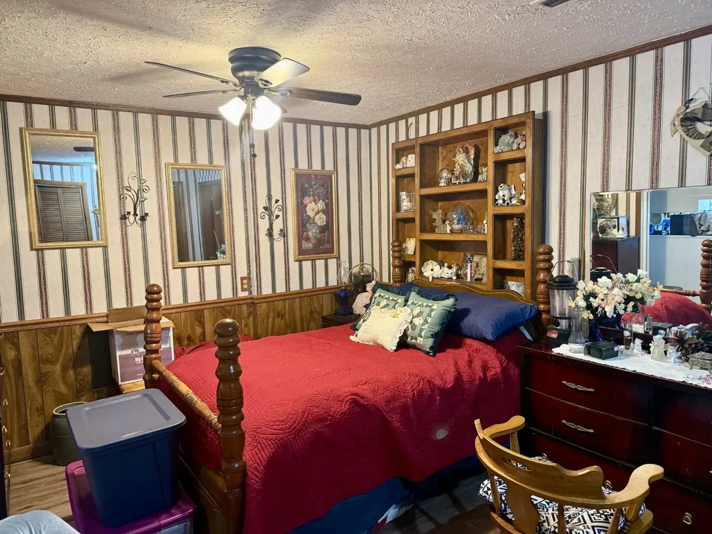 1459 Pete Sain Road Manchester TN 37355