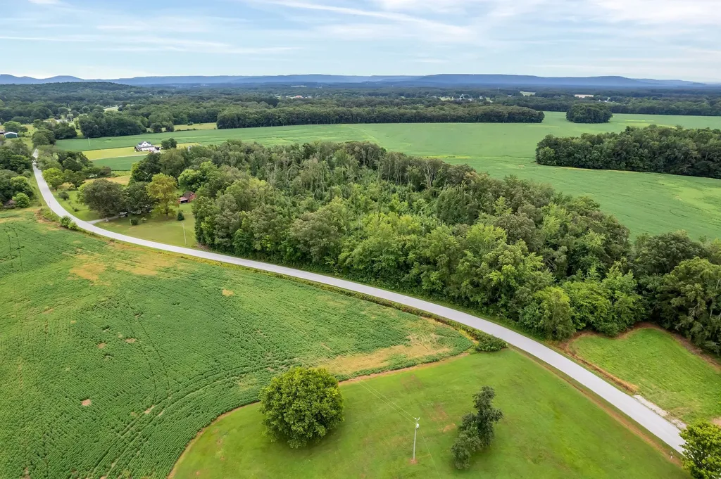 1459 Pete Sain Road Manchester TN 37355