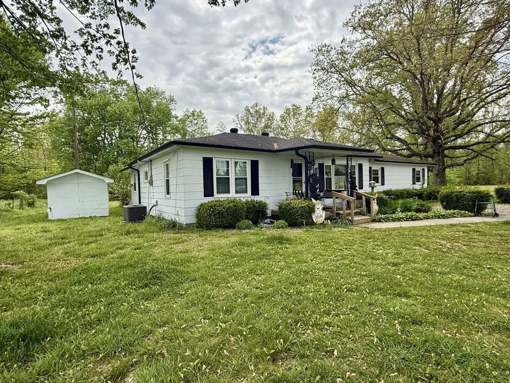 1459 Pete Sain Road Manchester TN 37355