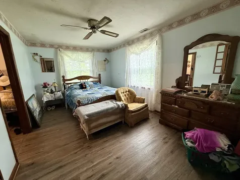 1459 Pete Sain Road Manchester TN 37355