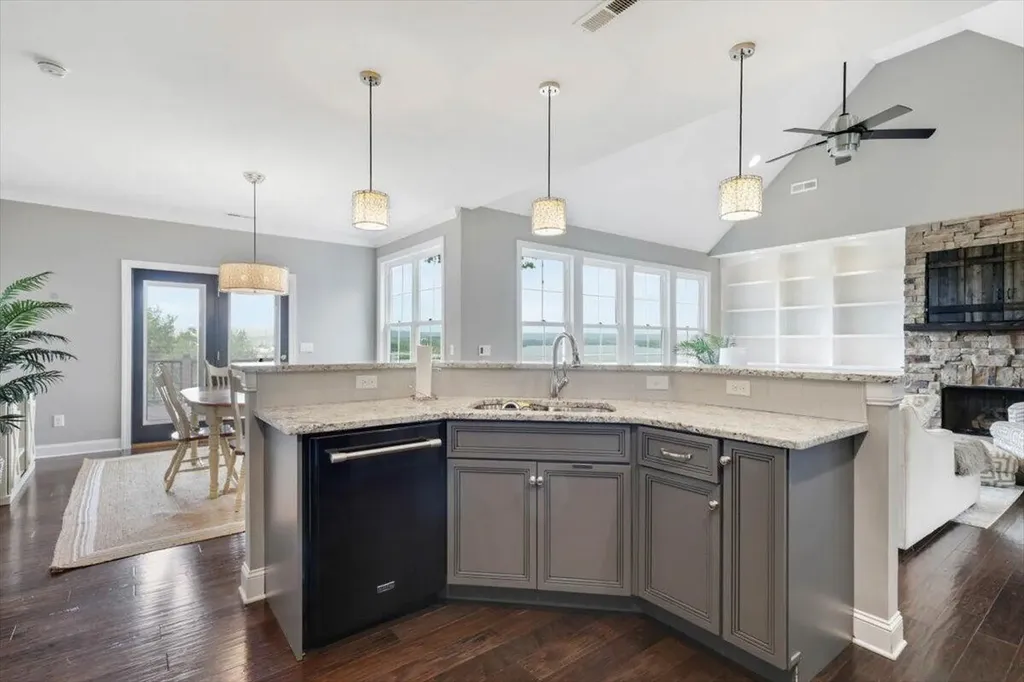 6201 Breezy Hollow Lane Harrison TN 37341