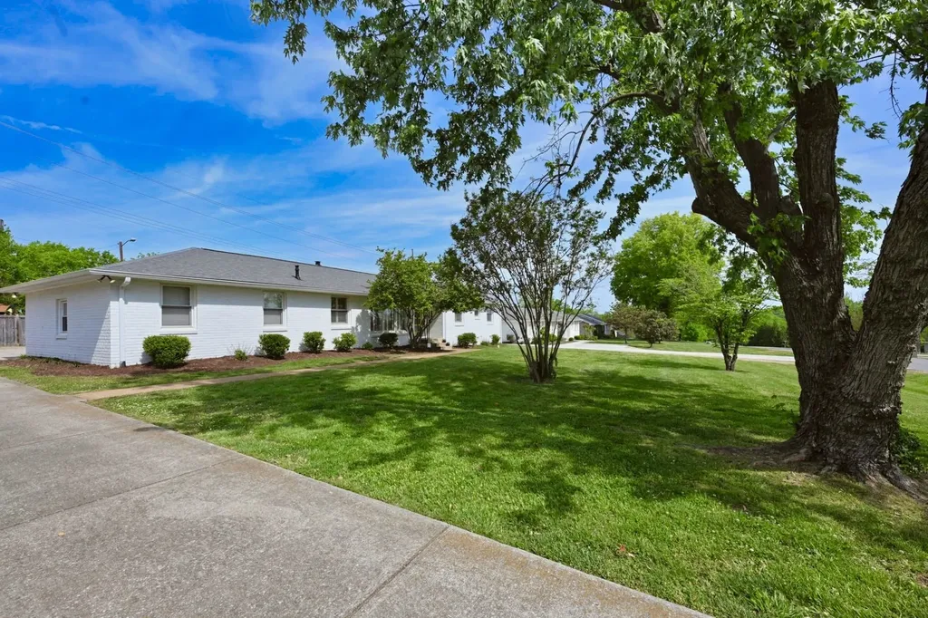 5141 Regent Drive Nashville TN 37220