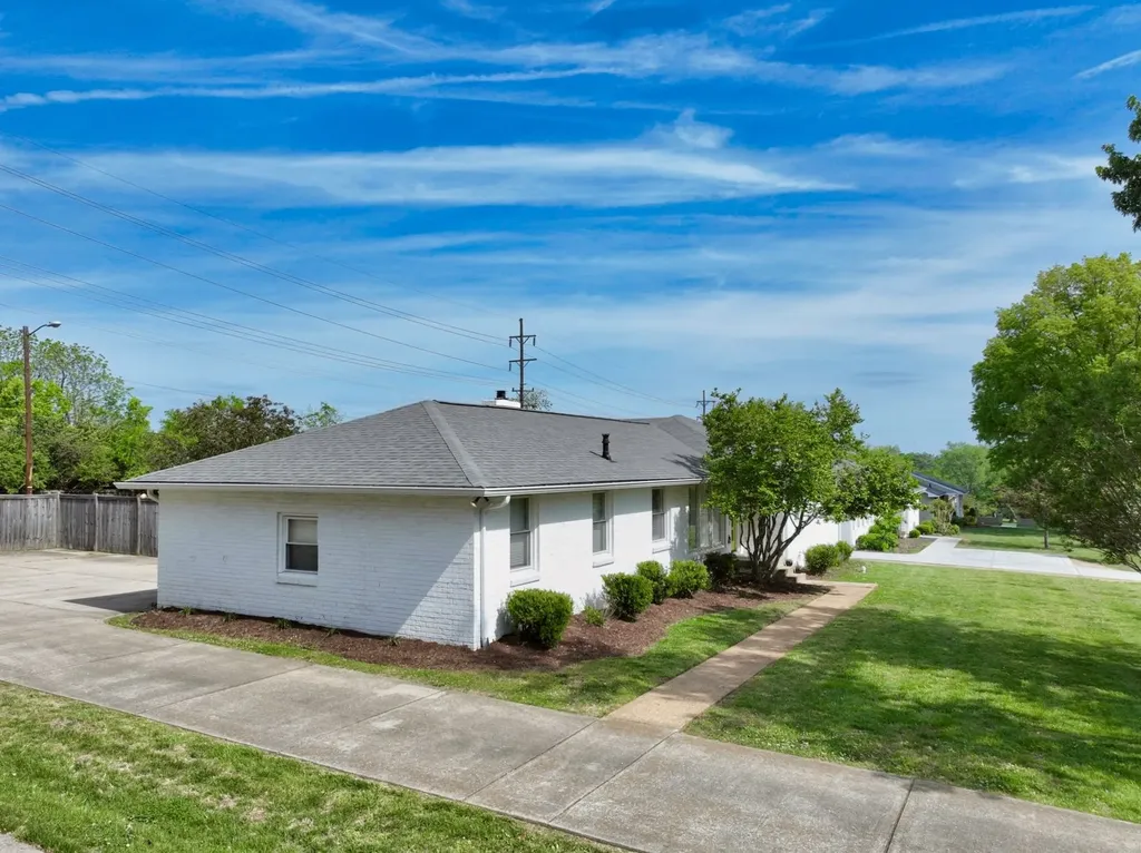 5141 Regent Drive Nashville TN 37220