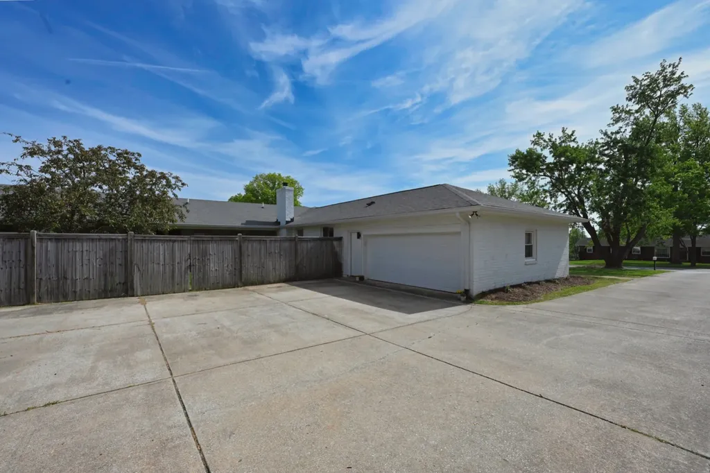 5141 Regent Drive Nashville TN 37220