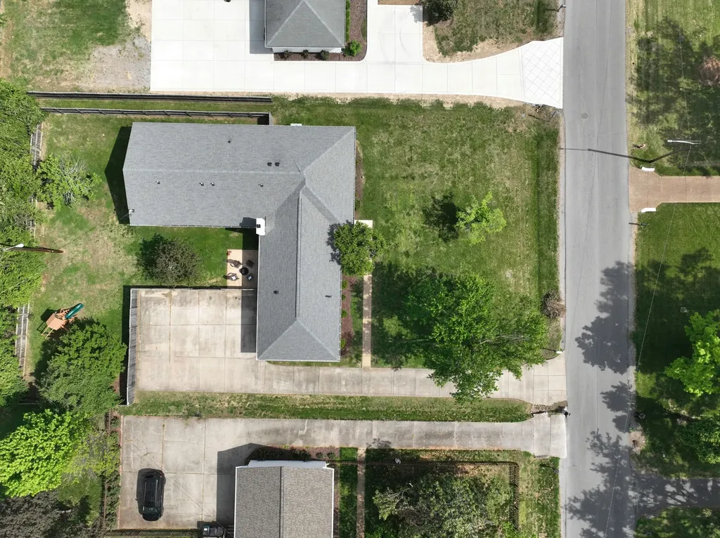 5141 Regent Drive Nashville TN 37220