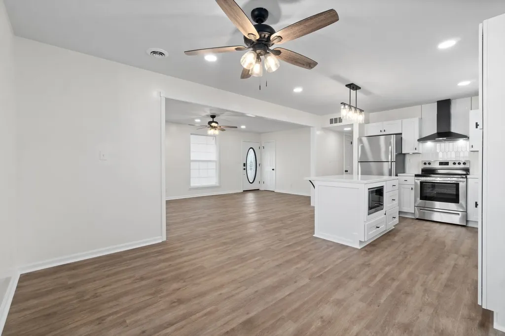 110 Rainbow Street Clarksville TN 37042