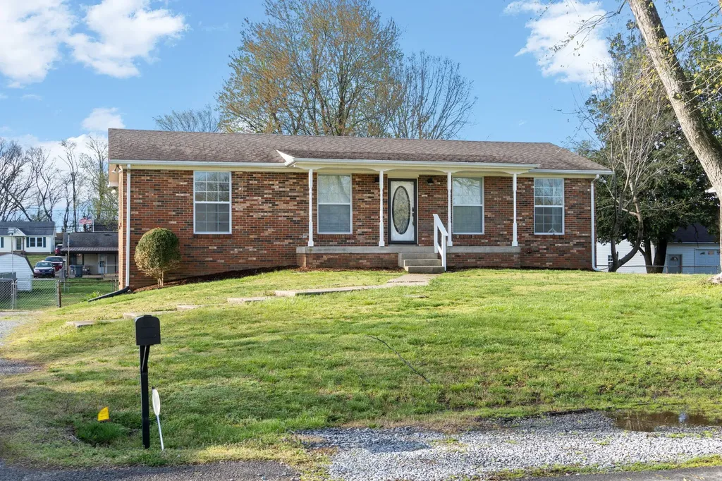 110 Rainbow Street Clarksville TN 37042