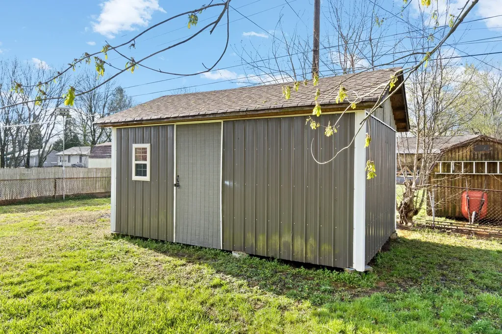 110 Rainbow Street Clarksville TN 37042