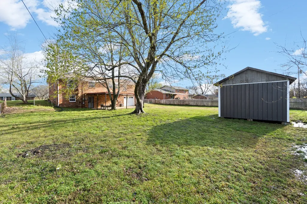 110 Rainbow Street Clarksville TN 37042