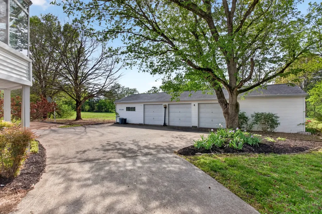 4112 Andrew Jackson Parkway Hermitage TN 37076