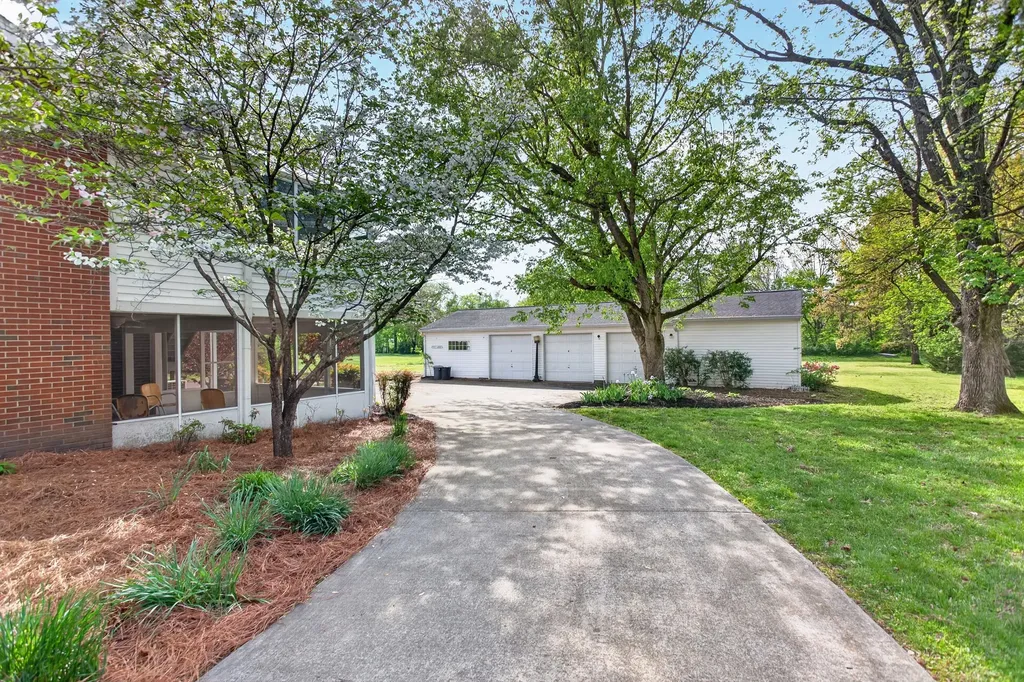 4112 Andrew Jackson Parkway Hermitage TN 37076