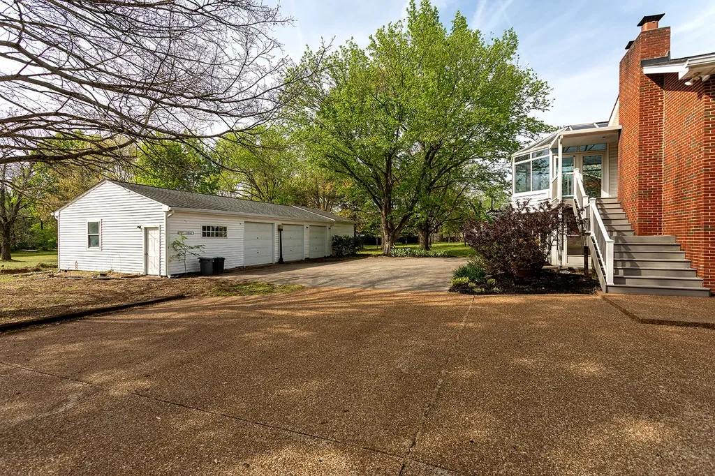 4112 Andrew Jackson Parkway Hermitage TN 37076