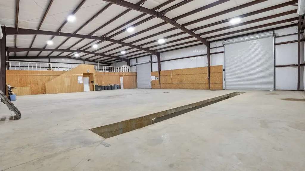 1087 Aedc Road Winchester TN 37398