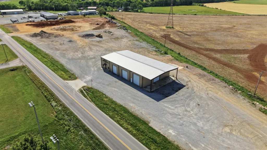 1087 Aedc Road Winchester TN 37398