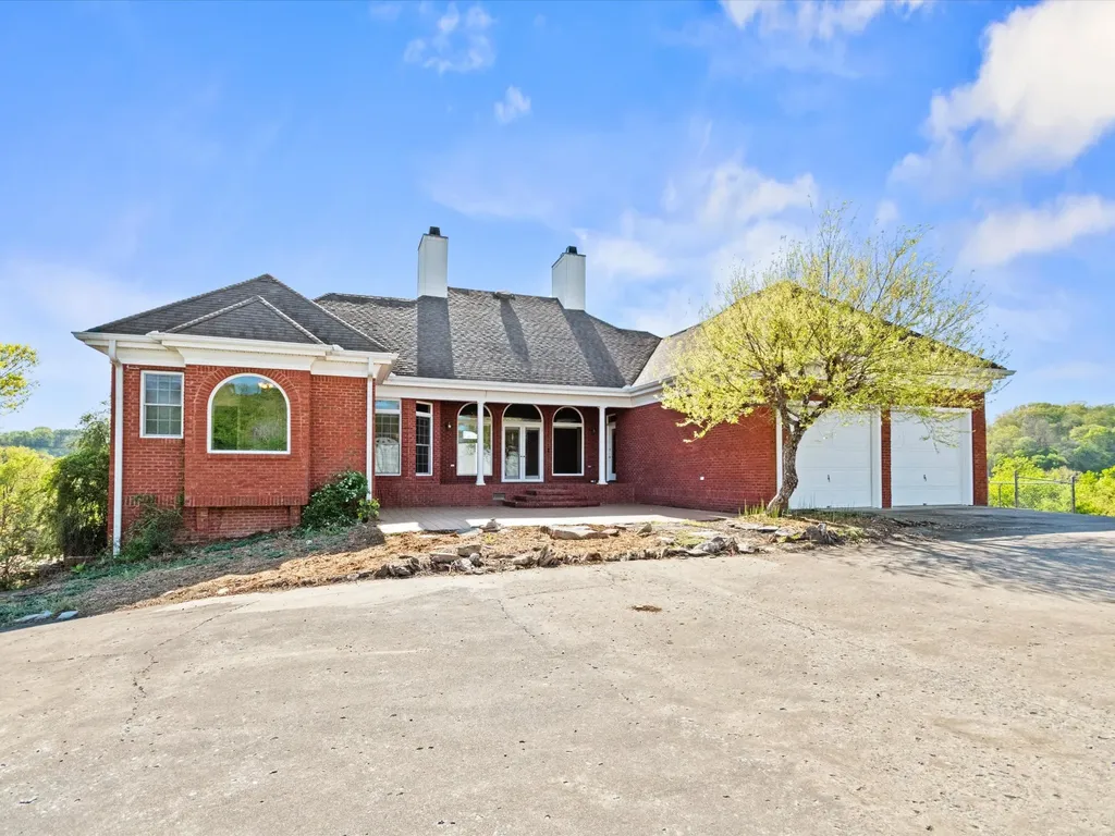 954 Molino Road Fayetteville TN 37334