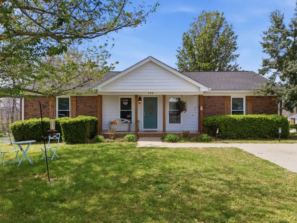 100 Patton Court Ashland City TN 37015