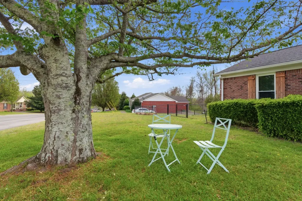100 Patton Court Ashland City TN 37015
