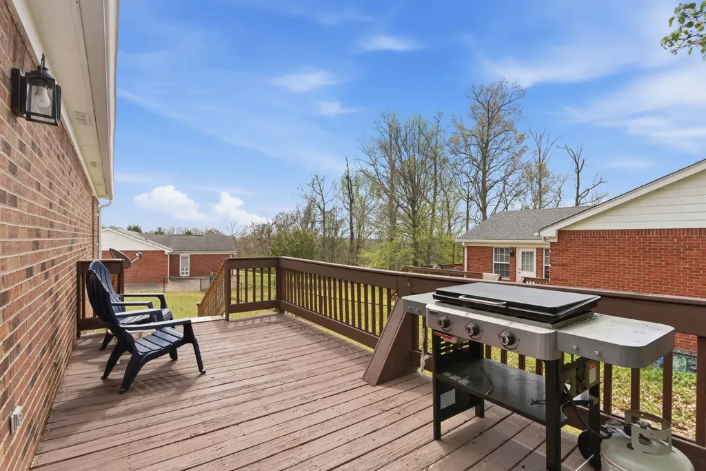 100 Patton Court Ashland City TN 37015