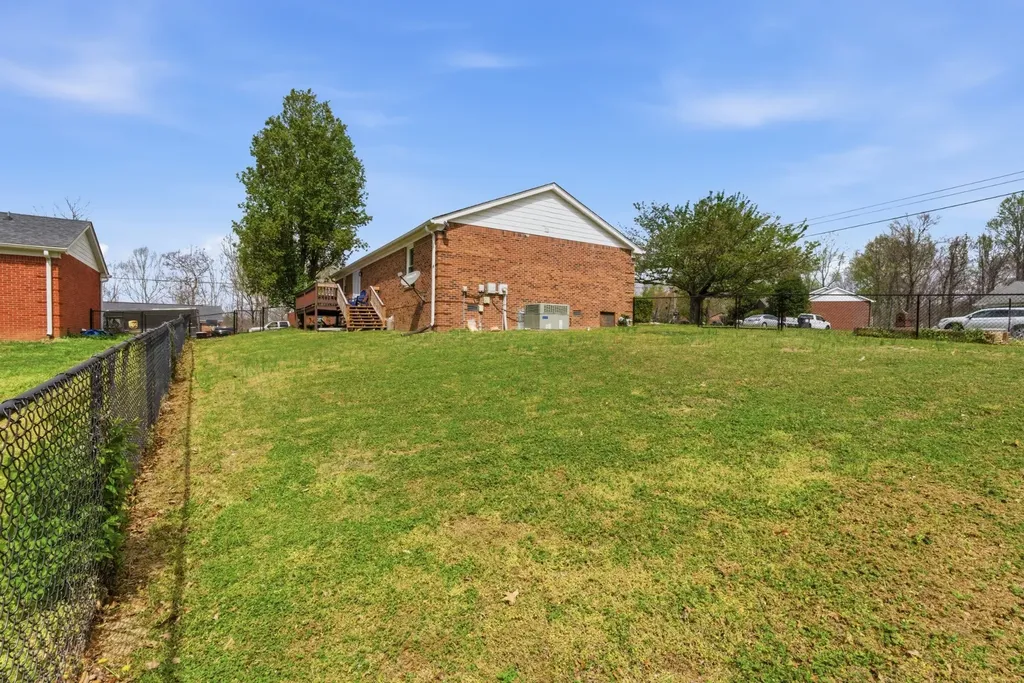 100 Patton Court Ashland City TN 37015