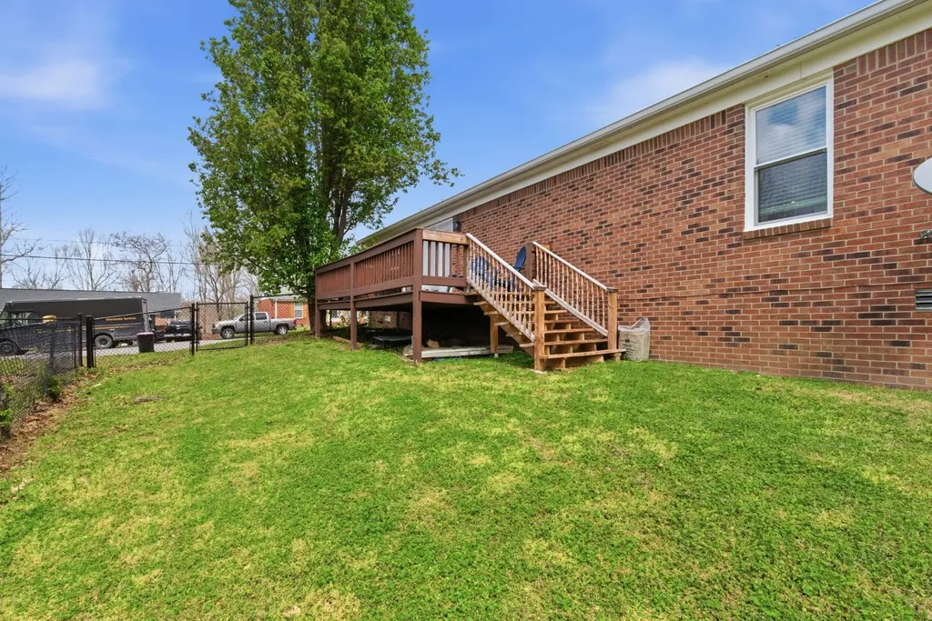 100 Patton Court Ashland City TN 37015