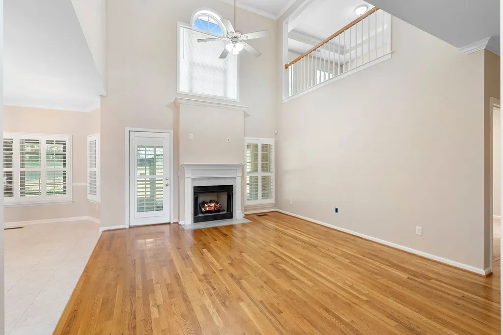 1034 Ridglea Drive Burns TN 37029