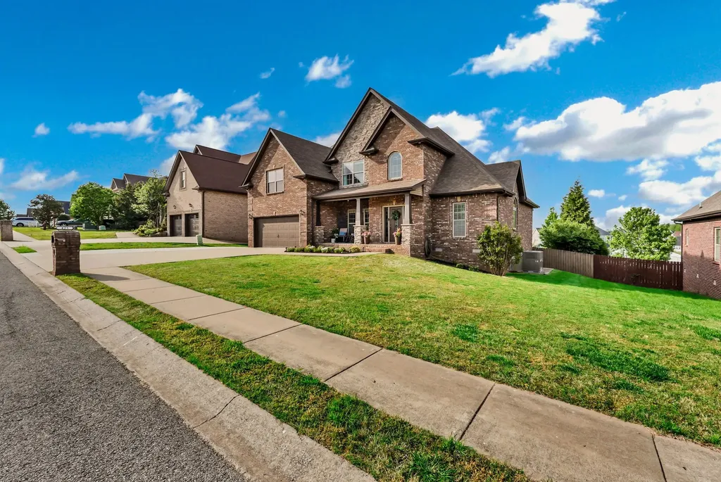 425 Carson Bailey Court Clarksville TN 37043