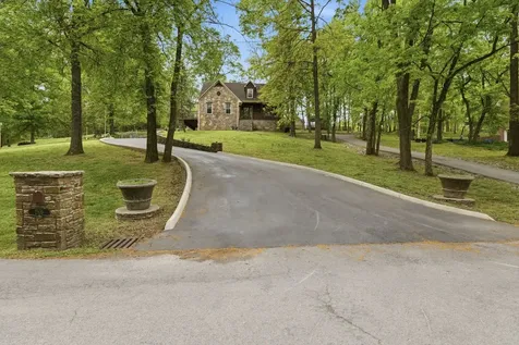 2105 Alpine Drive Columbia TN 38401