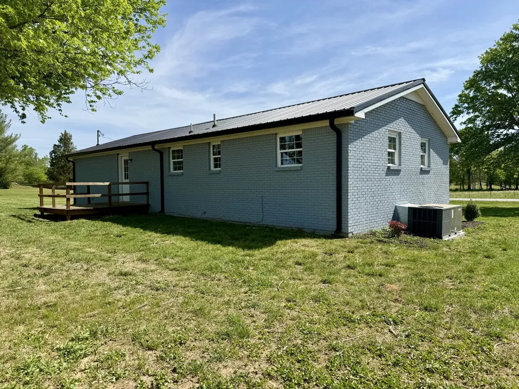 148 Airport Lake Road Mcminnville TN 37110