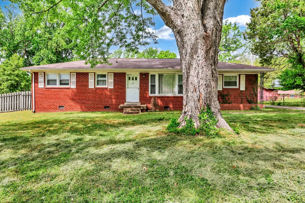 62 Bel Air Boulevard Clarksville TN 37042