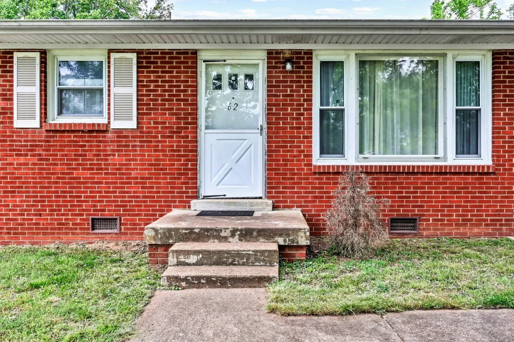 62 Bel Air Boulevard Clarksville TN 37042