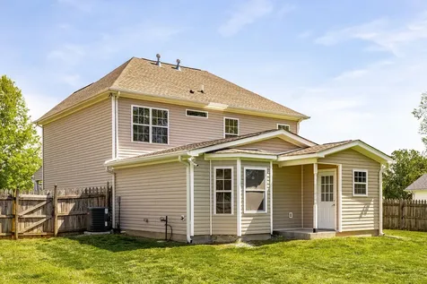 1073 Chesire Way Gallatin TN 37066