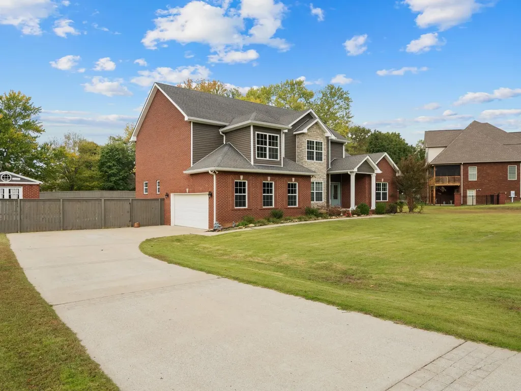 650 Dixie Bee Road Clarksville TN 37043