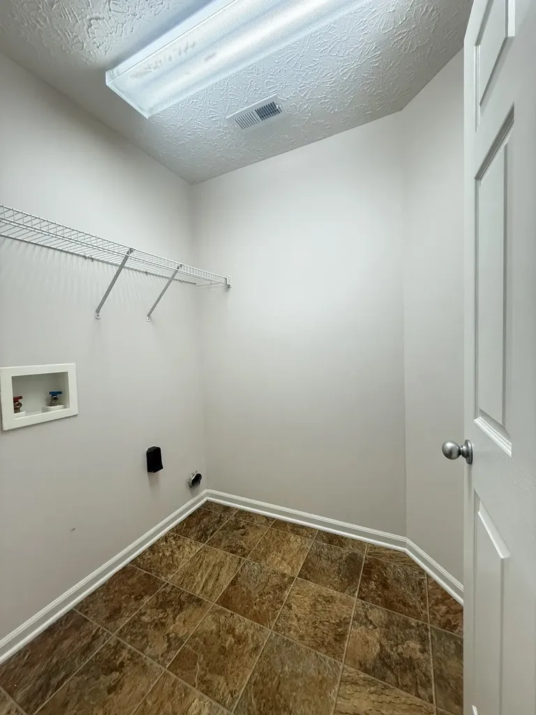 140 Alden Lane Lebanon TN 37087