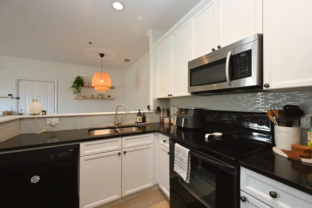7003 Lenox Village Drive Nashville TN 37211